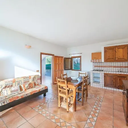 Giagumeddu 1 Apartment Badesi