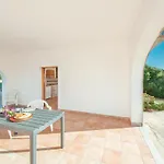 Apartament Giagumeddu 1 *